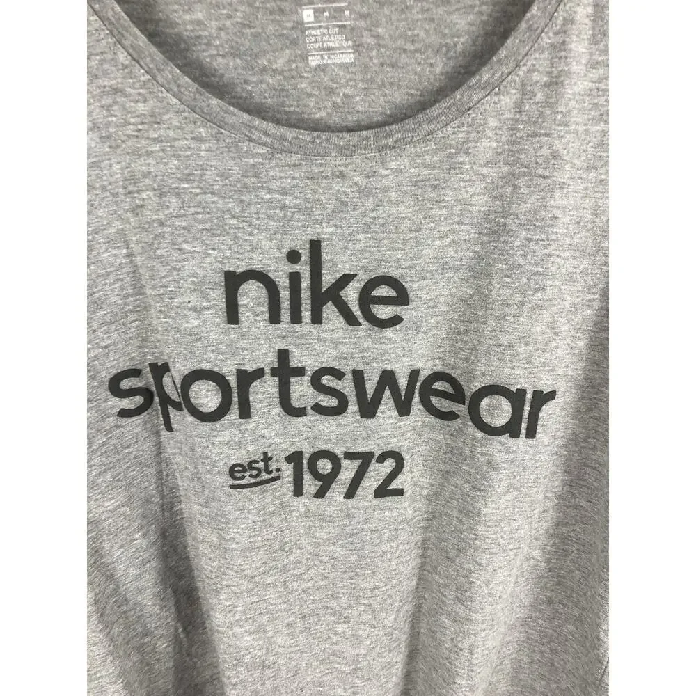 Nike The Nike Tee Nike Sportswear Est 1972 Graphic Tshirt Grey Size Medium